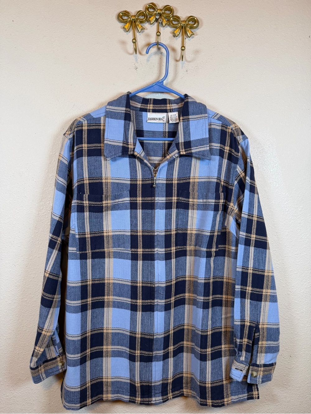 Fashion Bug Light Blue, Navy, & Tan Plaid Zipper Down Shirt/Jacket. Size 18/20
